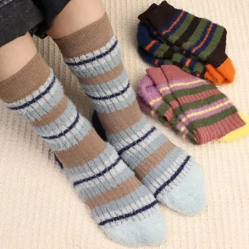 Топли Дълги Чорапи цветна ивица, абсорбиращи потта и дишащи, Имитиращи Норки Палто, Зимни Меки Топли Чорапи, Меки