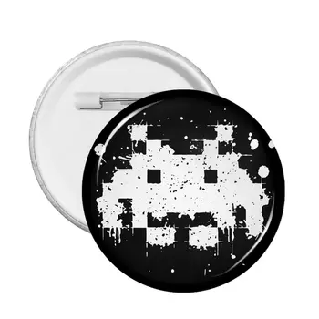 Раскрась Space Invaders Видеоигри Софтуерна бутон на Жени Творчески Яка Икона Геймерские игри Извънземните 58 мм Брошка Декор Подарък Икони