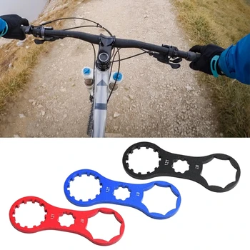 Гаечен ключ за предната част на куплунга на мотора, мултифункционален гаечен ключ за велосипед от алуминиева сплав, инструмент за отстраняване на велосипеда за ремонт на частите на мотора